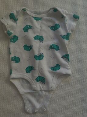 Rococo baby bodysuit with chameleon patter